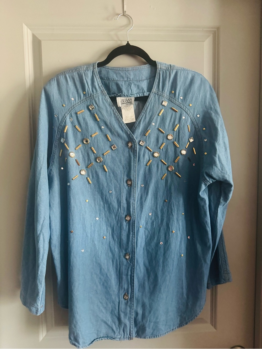 Susan Graver Light Blue Denim Jacket with Stud & Rhinestone Detail size Large